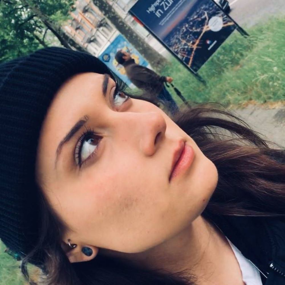 Meet your Posher, Paula